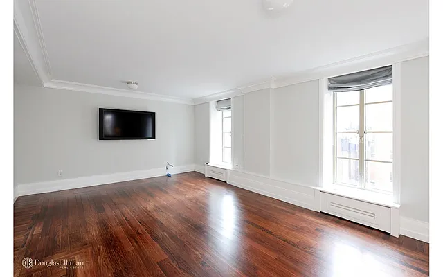 Rented by Douglas Elliman | media 28
