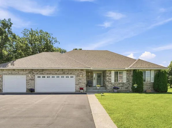 38249 Everton Ave, North Branch, MN 55056