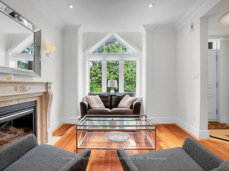 85 Bedford Park Ave — Photo 5