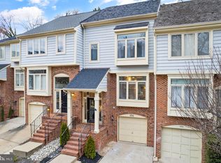 204 Mill Cross Ln, Occoquan, VA 22125