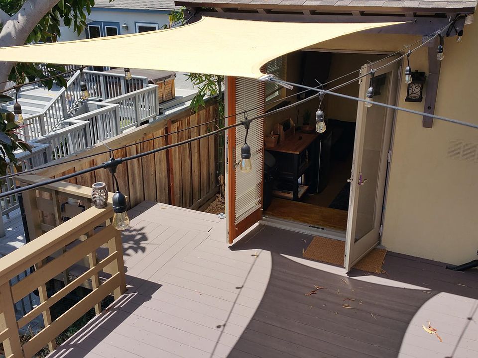 Front doorway to studio.