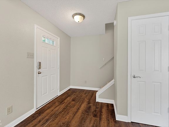 3rd image of 14284 Banister Dr