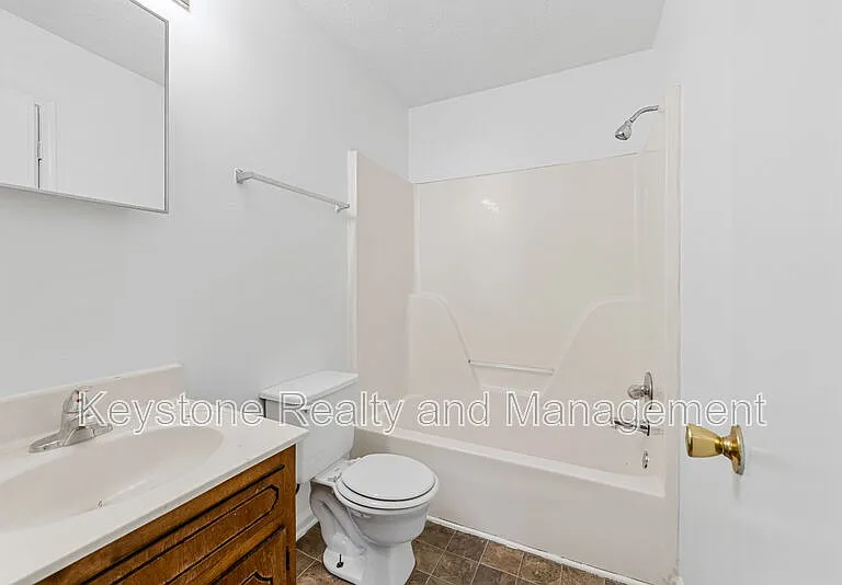 1375 Thompsonville Ln #3A — Photo 13