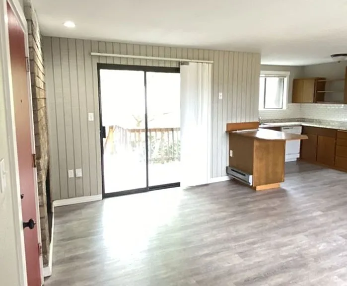 4208 N Crown Ave #2 — Photo 2