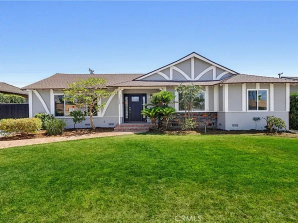 1532 E Old Badillo St, Covina, CA 91724