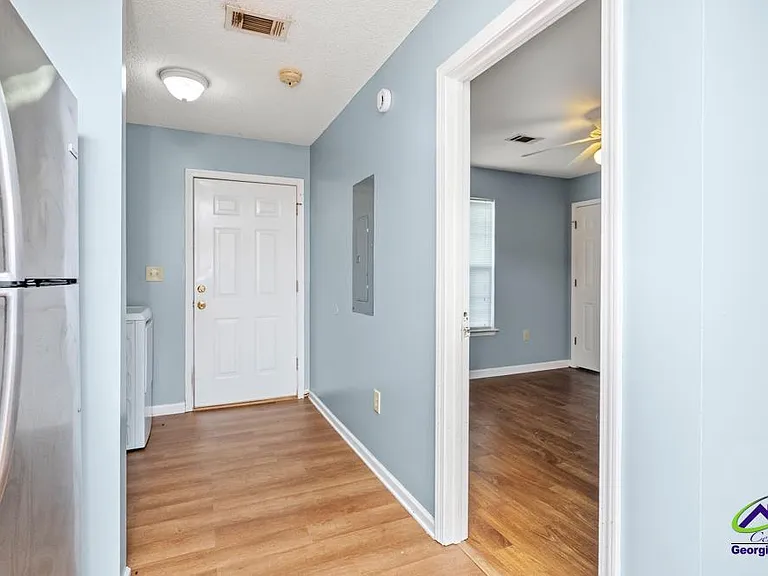 203 Brooks Blvd — Photo 7