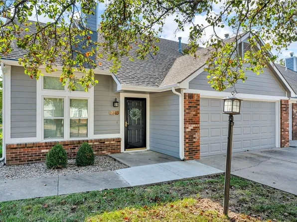 2218 Vail Way, Lawrence, KS 66047