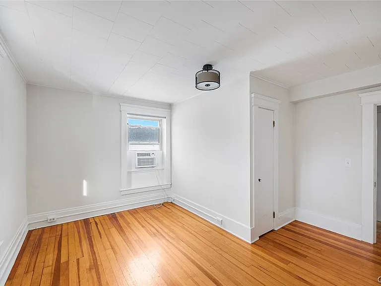 22 Jordan St — Photo 15
