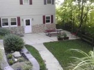 3316 Quinette Rd, Saint Louis, MO 63122