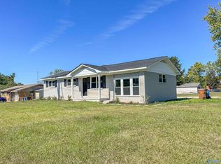 1601 Woodview Dr SW, Hartselle, AL 35640