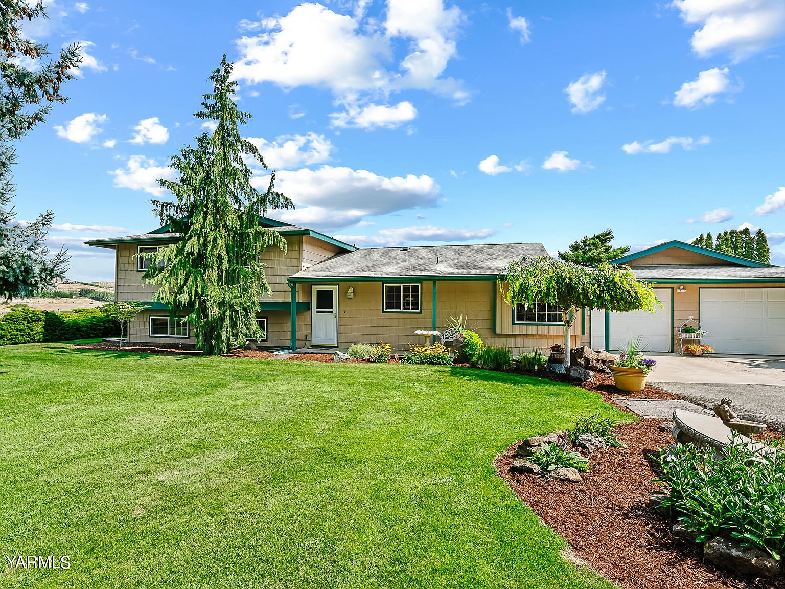 71 Poulin Rd, Selah, WA 98942 | Zillow