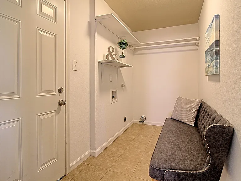 10849 Cotillion Dr — Photo 12