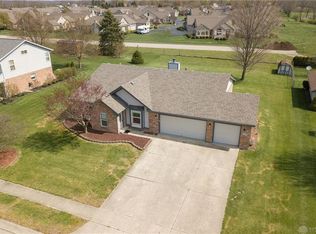 4852 Kings Ridge Cir, Fairborn, OH 45324