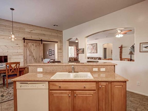 3rd image of 5040 W Tipperary Ln