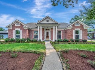 2010 Woodland Haven Rd, Houston, TX 77062