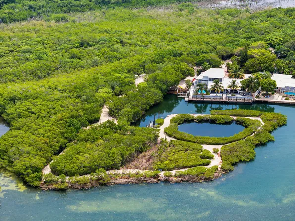 1590 Pelican Pass, Marathon, FL 33050