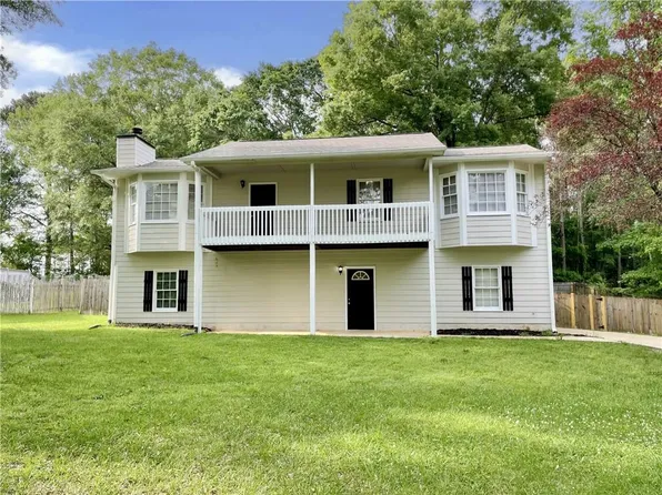 67 Village Dr, Hiram, GA 30141