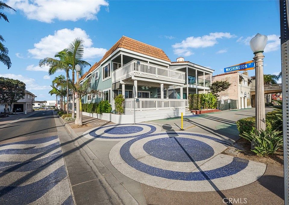 1st image of 700 E Oceanfront