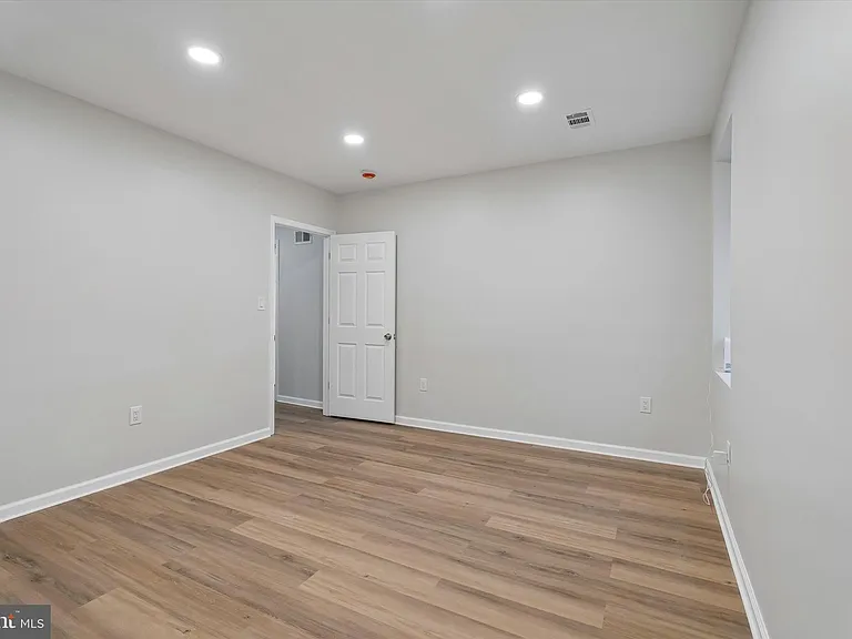 4359 Fleming St — Photo 30