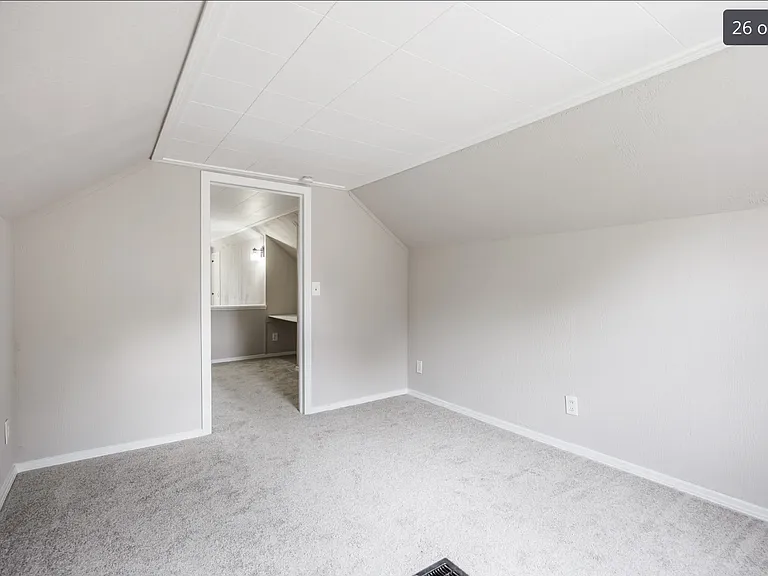 35 Briggs Ave — Photo 19