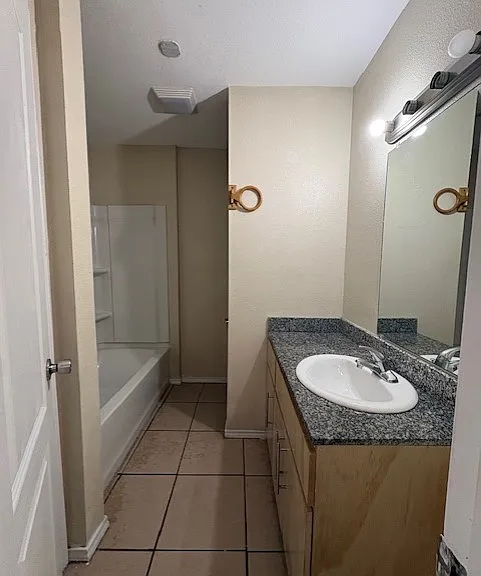 Sunshine Village Apartments — Photo 2