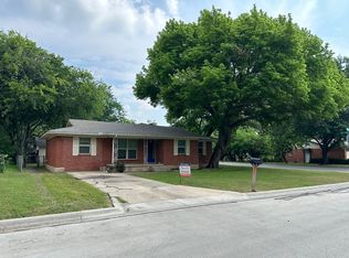 929 Sierra Dr, Denton, TX 76209