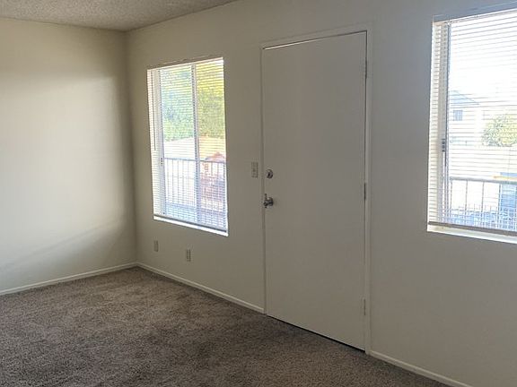 4th image of 13415 Doty Ave APT 11