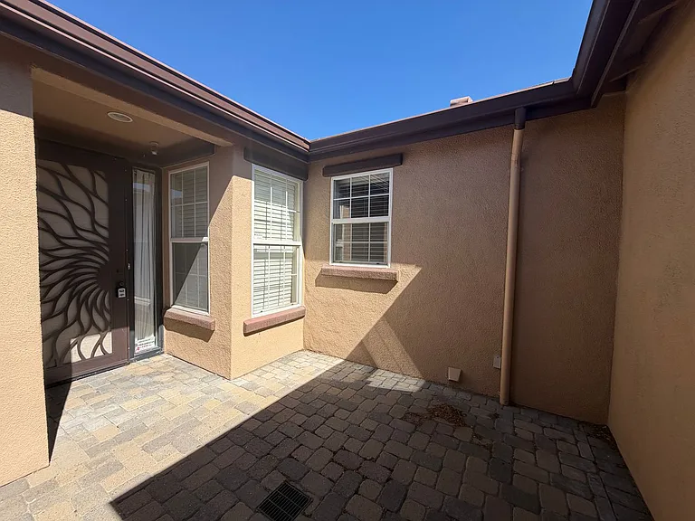 485 Cicada Ct — Photo 4
