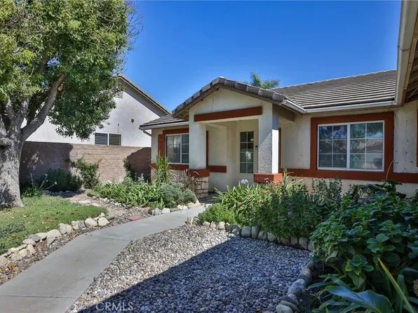 7141 Catawba Dr, Fontana, CA 92336