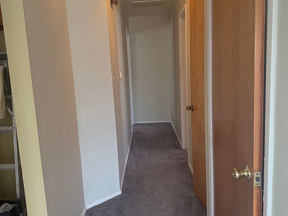 4th image of 17 Centre Ln