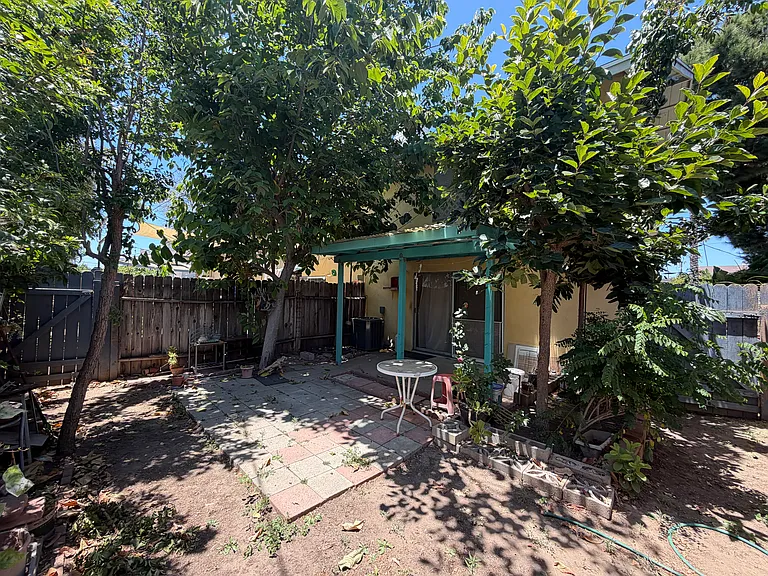 14522 Del Amo Ave #D — Photo 4