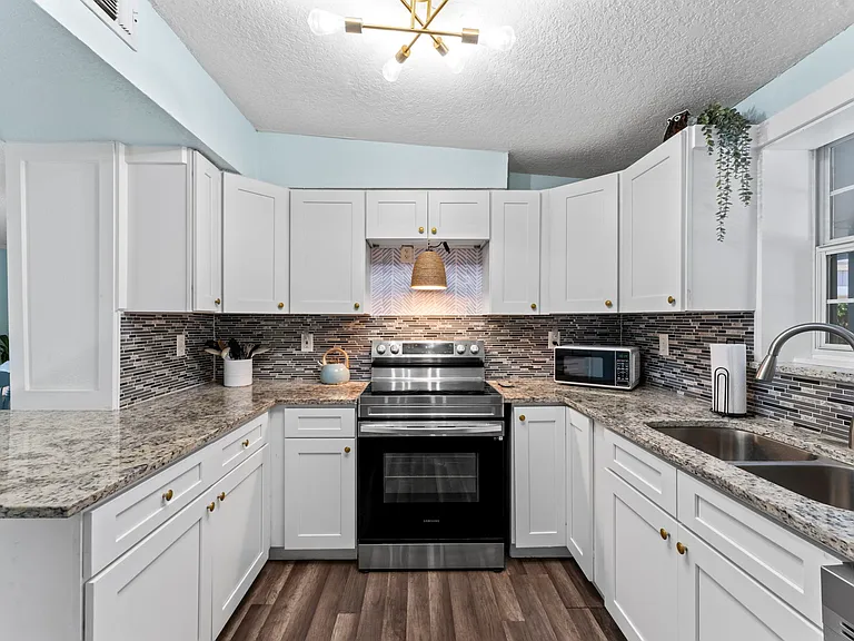 10330 Agave Rd — Photo 10