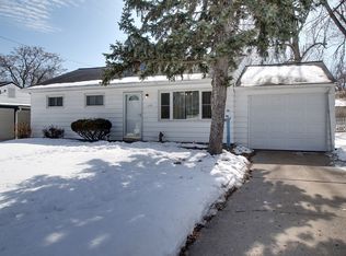 1706 N Granview Dr, Quincy, IL 62301