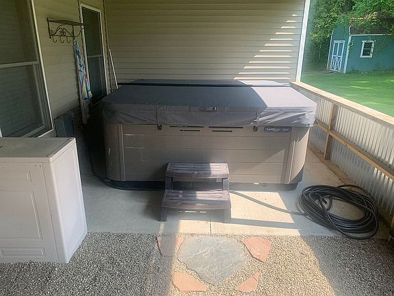 5th image of 27055 Baker Dr