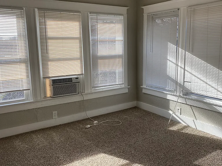 3634 Forest Ave #3N — Photo 12