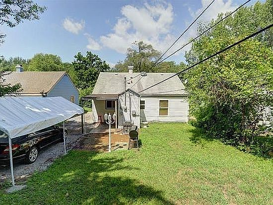 4th image of 7117 Wayne Ave