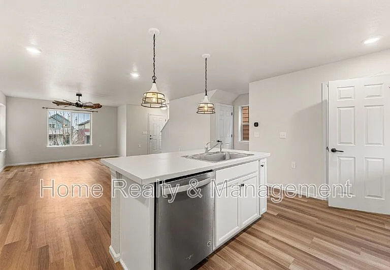 12760 Tamarac St — Photo 12