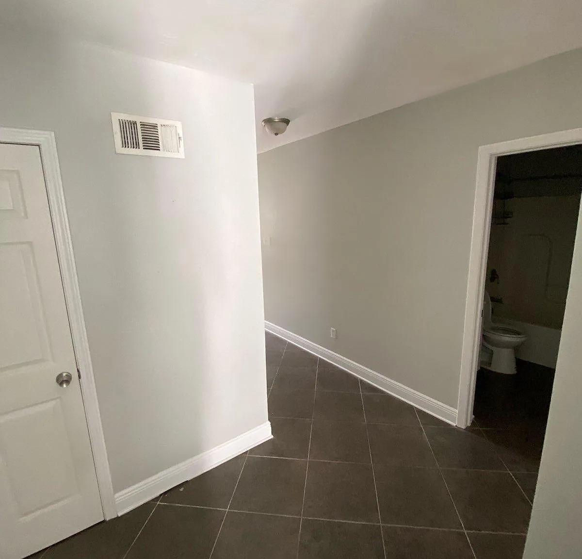 Studio, $1,150 — Photo 1