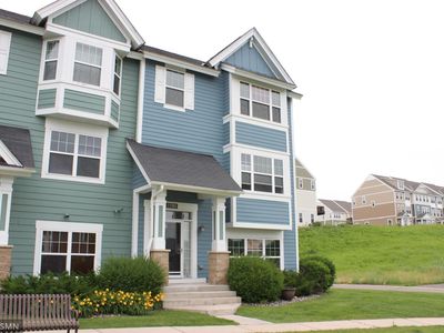 15585 Eagles Nest Way, Apple Valley, MN, 55124