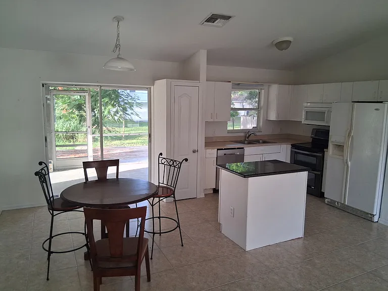 8462 Trillium Rd — Photo 8