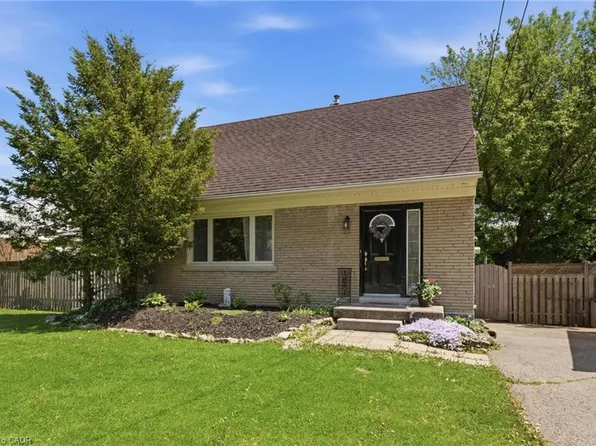 23 Marion Cres, Hamilton, ON L9H 1H9