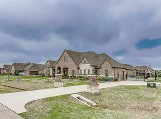 415 Hunt Dr, Lucas, TX 75002