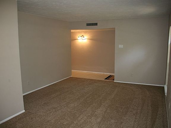 4th image of 5012 Crutchberry Pl