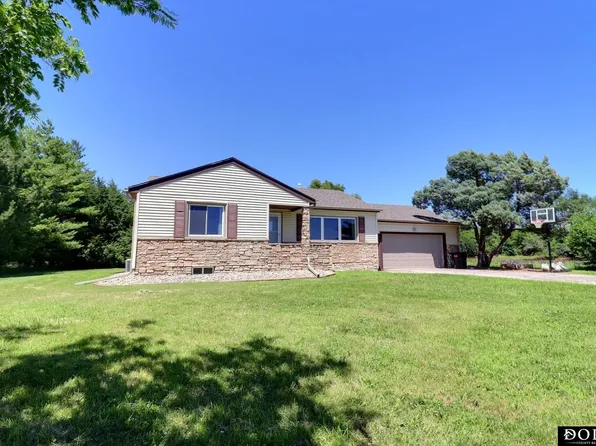 2256 County Rd S, Fremont, NE 68025