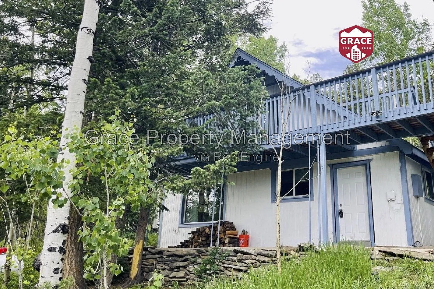 2 bed, 1.0 bath, 989 sqft, $1,995 — Photo 1