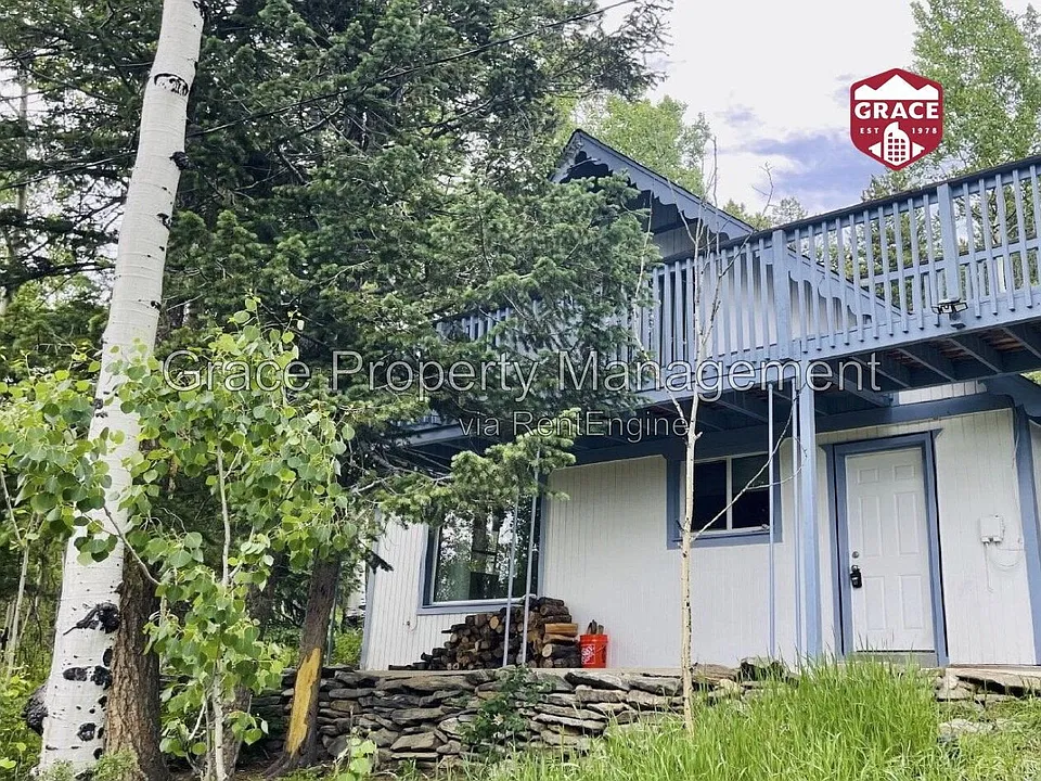 3294 Smith Hill Rd