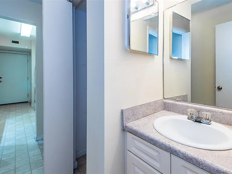 22302 Vick St #212 — Photo 15