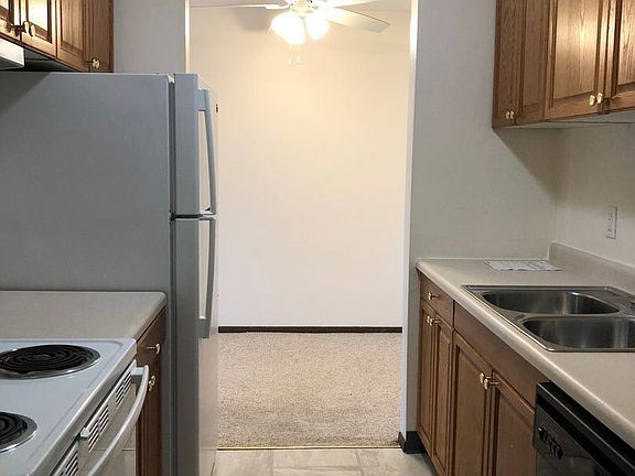 2nd image of 530 N Eau Claire Ave APT 204