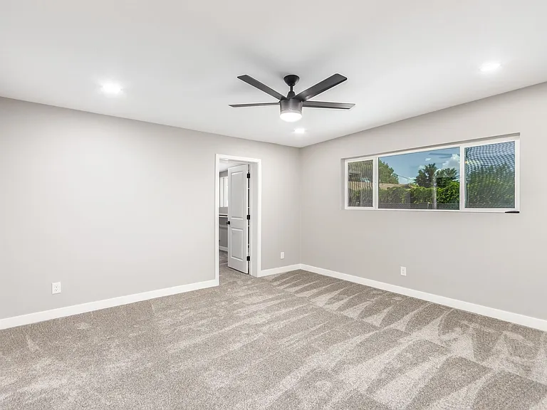 507 E Wesleyan Dr — Photo 19