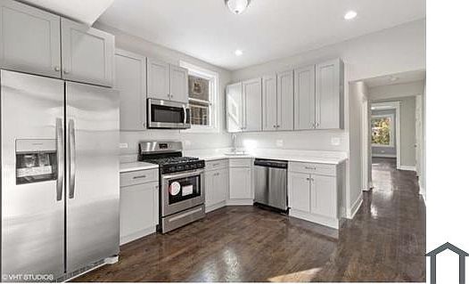 1st image of 1033 N Lawndale Ave #2